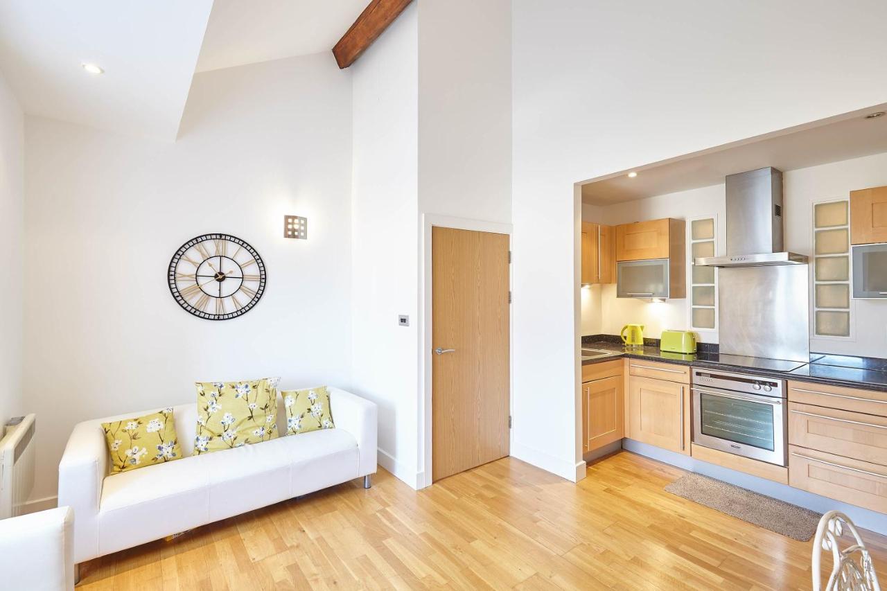 Host & Stay - Penthouse Pad Scarborough Exteriör bild